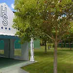 Auditorio Santiago & فندق لوغو