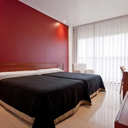 Auditorio Santiago & Hotel