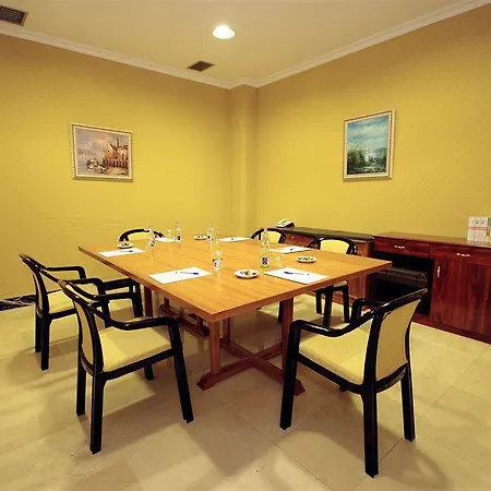 Auditorio Santiago & Hotel Lugo