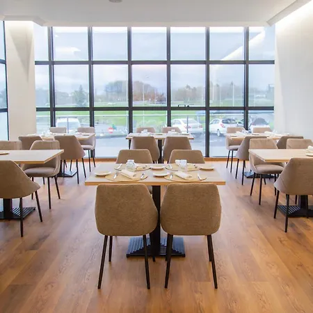 Hotel Auditorio Santiago & 4*