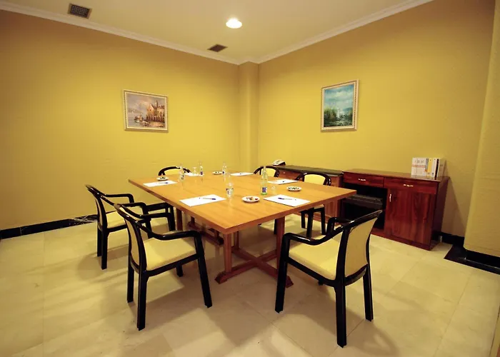 Auditorio Santiago & Otel Lugo