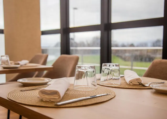 Auditorio Santiago & 4*