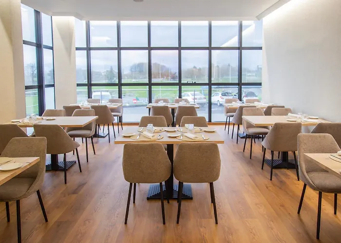 Hotel Auditorio Santiago & 4*