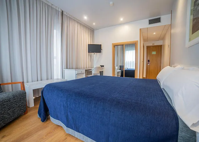 Otel Auditorio Santiago &