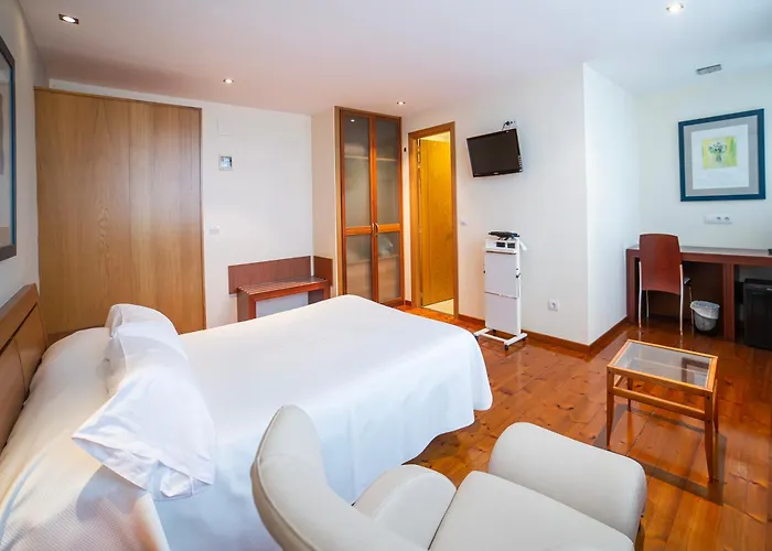 Auditorio Santiago & 4* Lugo